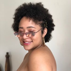 Meet your Posher, Genesis